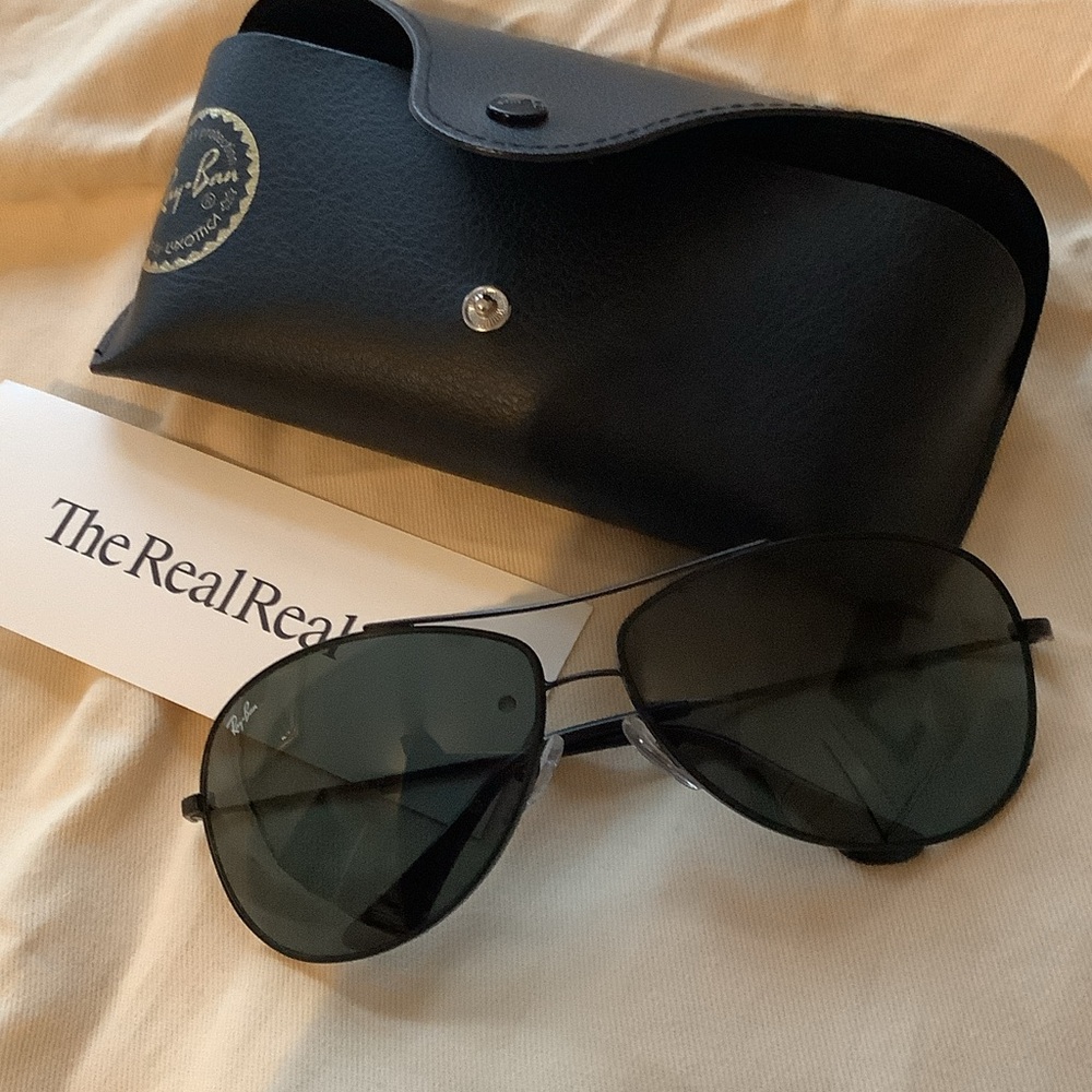 Ray-Ban Dark Aviator Sunglasses with Case